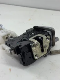 FECHADURA DIANTEIRA DIREITA SPORTAGE 2015 2010 A 2016