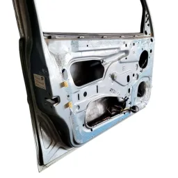 PORTA DIANTEIRA ESQUERDA CORSA / CLASSIC 1996 1997 A 2016