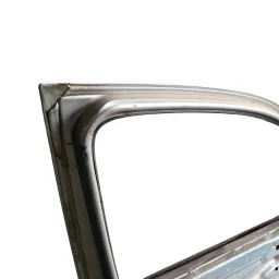 PORTA DIANTEIRA ESQUERDA CORSA / CLASSIC 1996 1997 A 2016