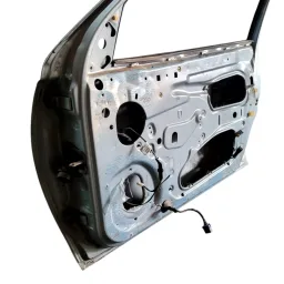 PORTA DIANTEIRA DIREITA CORSA / CLASSIC 1996 1997 A 2016