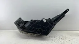 FAROL DIREITO CRETA 2017 2016 A 2021 (DETALHE LED)