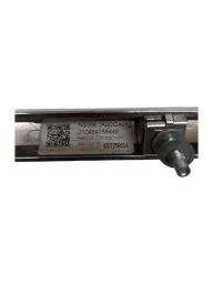 MOLDURA CROMADA CENTRAL PARACHOQUE DIANTERIO KICKS 2021 / 25