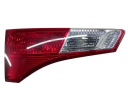 Lanterna Traseira Esquerda Toyota RAV4 2013 a 2016 (mala)