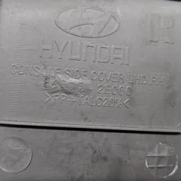 ACABAMENTO INFERIOR DIREITO CONSOLE HYUNDAI TUCSON 2006 2016