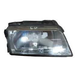 Farol Direito A4 1994 a 1999 Com Detalhe