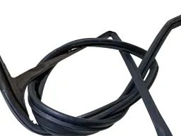 BORRACHA VIDRO PORTA DIANTEIRA DIREITA GOLF 1995 1996 A 1998