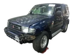 PESANA EXTERNA DIANTEIRA ESQUERDA PAJERO GLS B 1992 A 2000