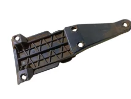 Guia Parachoque Traseiro Direito Golf 1995 a 1998 1h0807377