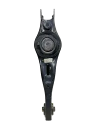 BRACO INF SUSPENSAO TRASEIRA DIREITA KIA SORENTO 2014 2015