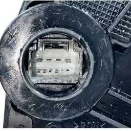 FECHADURA PORTA DE COROLLA 03/14 HILUX SW4 06/15 RAV4 07/18