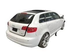 RETALHO LATERAL TRASEIRA DIREITA AUDI A3 2006 07 08 11 2012