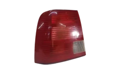LANTERNA TRASEIRA ESQUERDA PASSAT 1998 A 2000 SEDAN