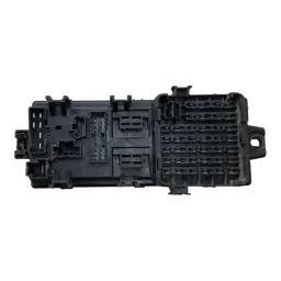 CAIXA FUSÍVEIS PAJERO GLS-B 2.8 1992 A 2000 DETALHE