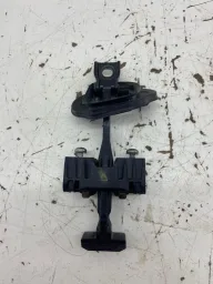 LIMITADOR PORTA TRAS ESQUEDA BMW 320I 2013 A 2018