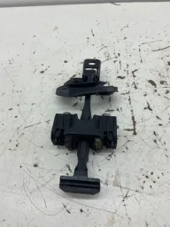 LIMITADOR PORTA TRAS ESQUEDA BMW 320I 2013 A 2018