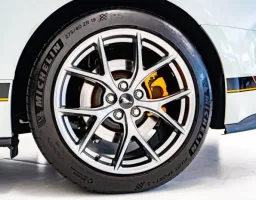 RODA TRASEIRA ORIGINAL FORD MUSTANG MACH 1 ARO 19
