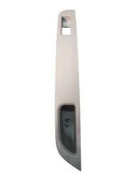 Moldura Vidro Eletrico Traseiro Direito Livina 2009 a 2014