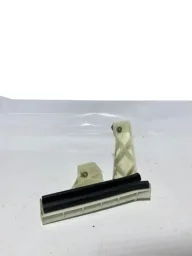 Guia Vidro Porta Dianteira Direita Peugeot 308 2012 a 2018