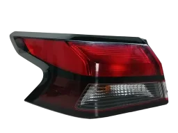 Lanterna Traseira Esquerda Nissan Versa 2021/2025 (canto) 01336801LH
