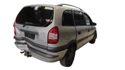 RETALHO LATERAL TRASEIRA DIREITA ZAFIRA 1999 04 05 06 2012
