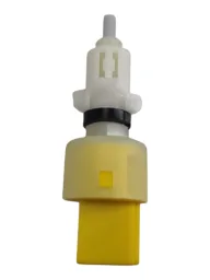 SENSOR INTERRUPTOR PEDAL EMBREAGEM FIAT UNO VIVACE 1.0 2015