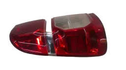 LANTERNA TRASEIRA ESQUERDA HILUX 2012 2013 A 2015