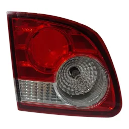 Lanterna Traseira Esquerda Mala Corsa Classic Ls 2011 a 2016