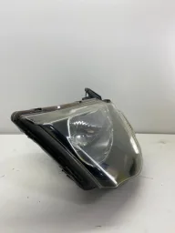 FAROL ESQUERDO PAJERO DAKAR L200 TRITON 2010 À 2018 DETALHE