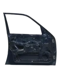 Porta Dianteira Esquerda Mercedes-Benz C240 1999 p/ pintura