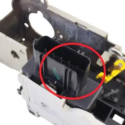 FECHADURA PORTA DIANTEIRA DIREITA FORD TRANSIT 2009 A 2014