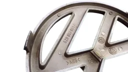EMBLEMA GRADE DIANTEIRA GOL PARATI SAVEIRO FOX G4 05/09