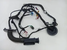 Chicote De Porta Tras. Dir.  Audi A5 Sportback 2023 A 2025
