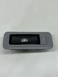 Luz De Teto Traseira Esquerda Chery Tiggo 8 Pro 2025