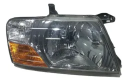 Farol Direito Pajero Full 2000 a 2007 Masc Negra