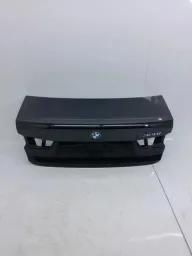 Tampa Porta Malas Bmw 320i 330 2019/2025 Preto
