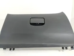 Tampa Porta Luvas Nissan Versa 2014/2020 Detalhe
