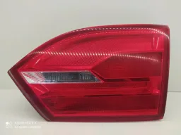 Lanterna Jetta Tampa TASEIRA Direita 2011/2014