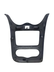 MOLDURA CENTRAL PAINEL RADIO RENAULT SANDERO 2012 2013 2014