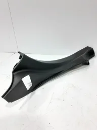 ACABAMENTO CHRYSLER 300C TRASEIRO ESQUERDO 2012/2023