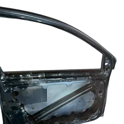 PORTA DIANTEIRA ESQUERDA POLO 2003 2004 A 2014