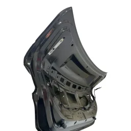 TAMPA TRASEIRA ONIX PLUS 2020 2021 2022/..