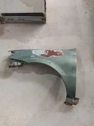PARALAMA FIAT PALIO 2015 A 2017 LADO ESQUERDO COM DETALHE.