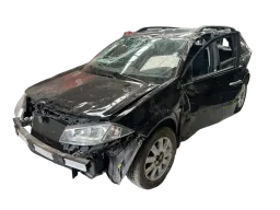 RETALHO CAIXA DE RODA DIANTEIRA ESQUERDA MEGANE 04/13