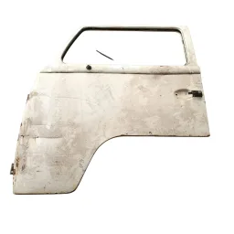 Porta Diant Esquerda Vw Kombi 1983/96 c/ detalhes (branco)