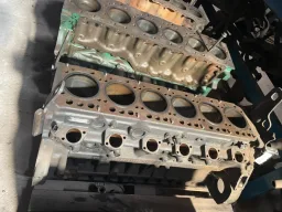 BLOCO MOTOR AXOR 2544 S 2010 428CV DIESEL