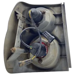 LANTERNA TRASEIRA DIREITA MITSUBISHI PAJERO TR4 2007 A 2009