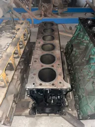 BLOCO MOTOR FM 370 6X2T 2011 370CV DIESEL