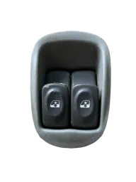 Par Botão vidro  elétrico lado motorista renault scenic 2005