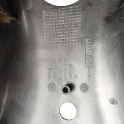 Par Protetor Balança Traseira Mercedes C180 C200 2015 2016 A2053522900 A2053523000