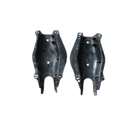 Par Protetor Balança Traseira Mercedes C180 C200 2015 2016 A2053522900 A2053523000